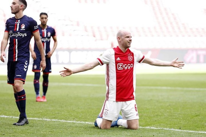 El Ajax certifica el título de la Eredivisie con una goleada