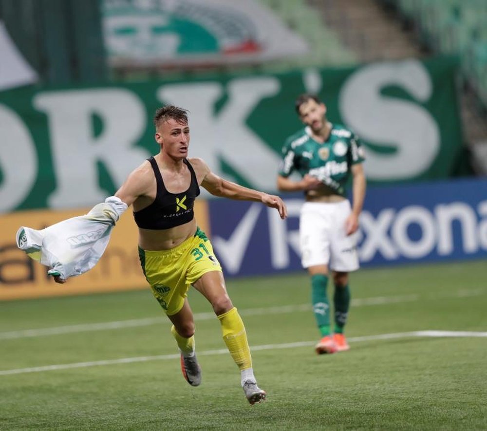 Defensa y Justicia tumbó a Palmeiras (3-4). EFE