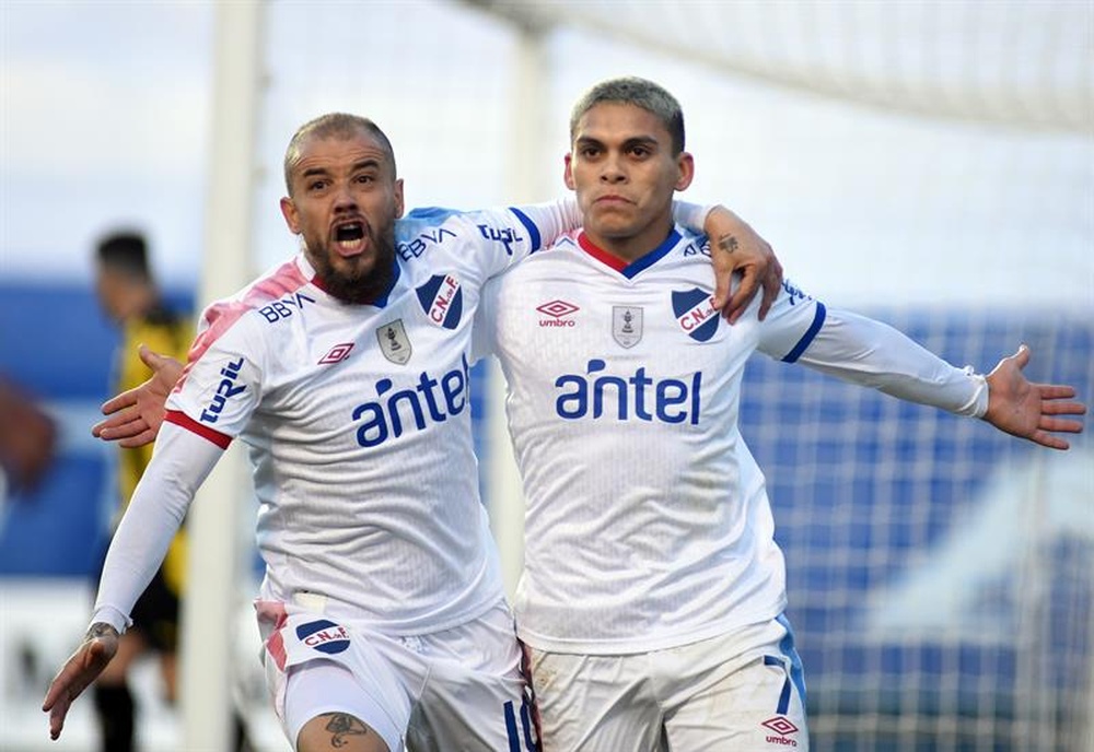 El fútbol uruguayo tiene cuatro partidos pendientes. EFE/Archivo