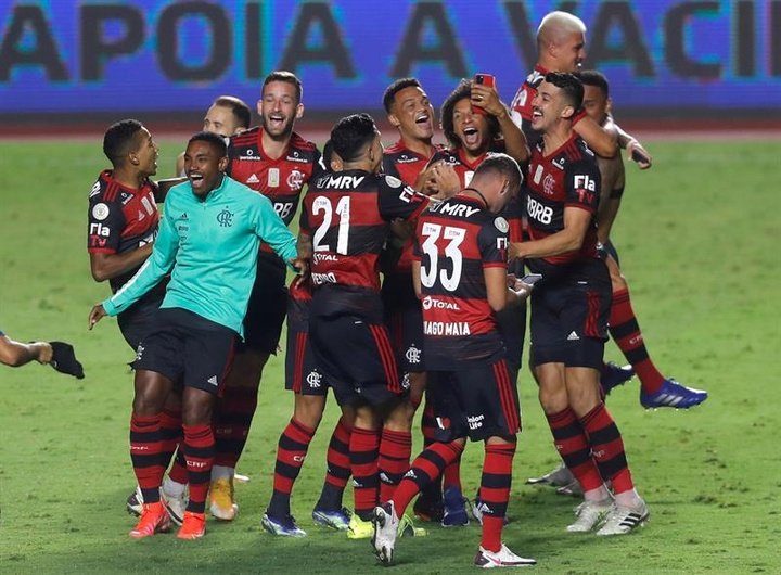 Flamengo pierde a un tercer jugador por COVID-19 antes de recibir a Olimpia