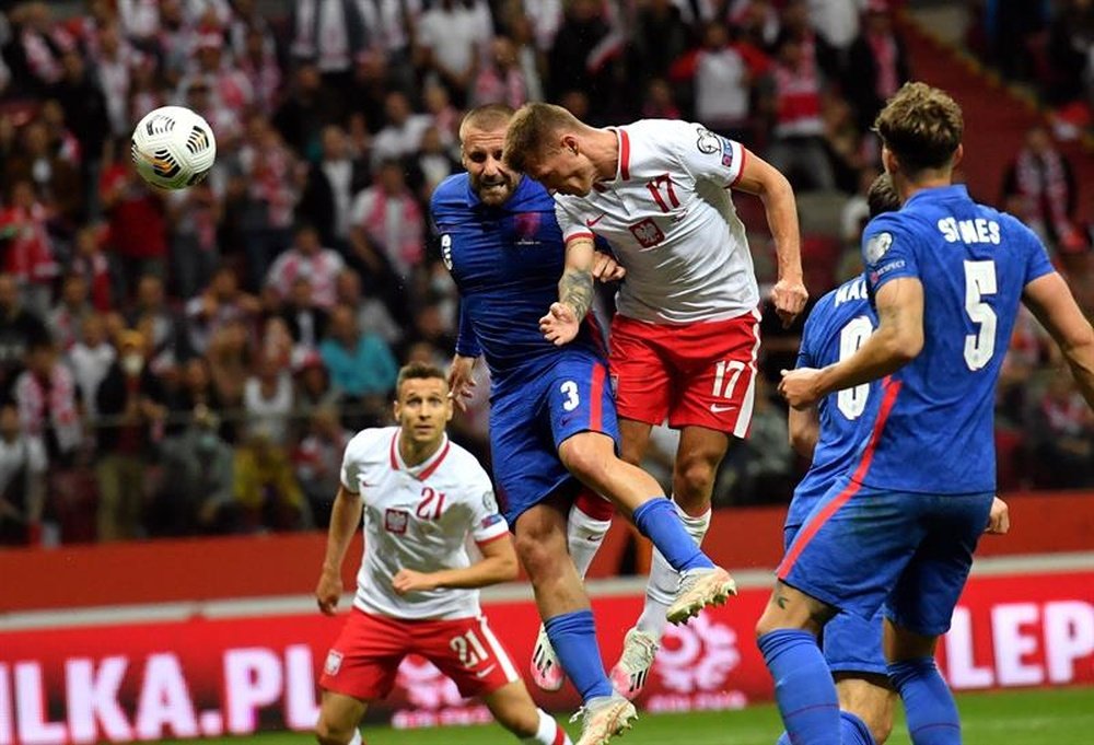 Polonia empató a uno contra Inglaterra en Varsovia. EFE