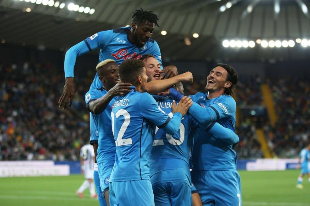 El Nápoles venció 0-4 al Udinese. EFE