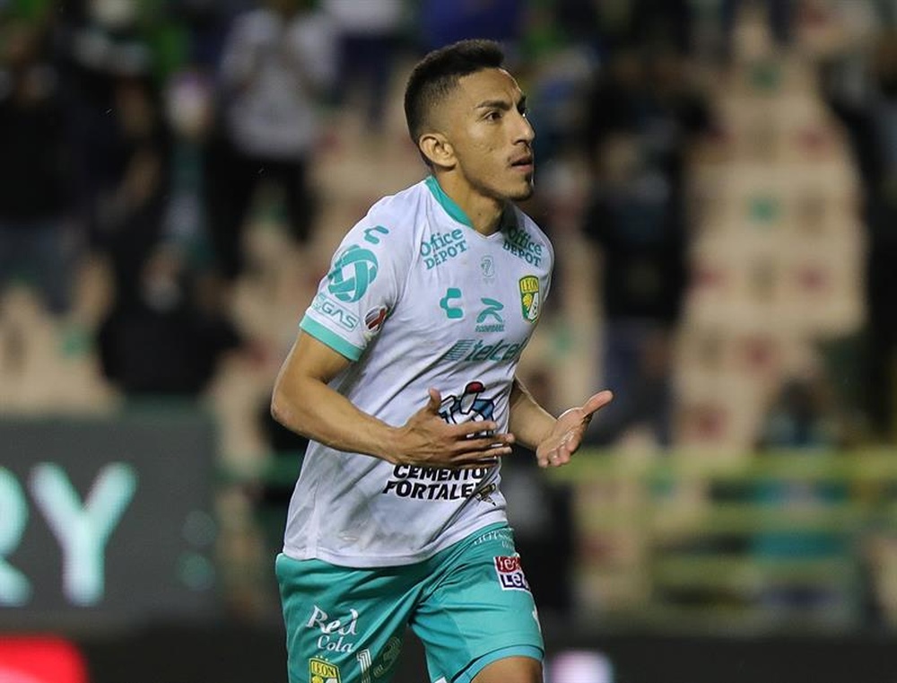 Mena lideró la remontada de León. EFE