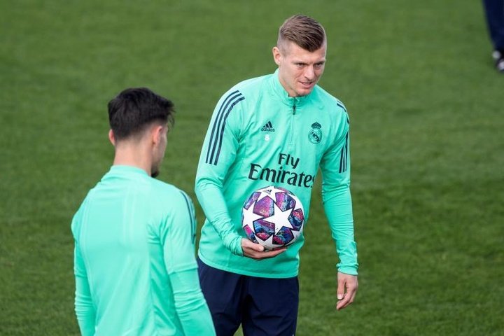 El Madrid volvió al trabajo tras el 6-1 con Kroos sobre el césped
