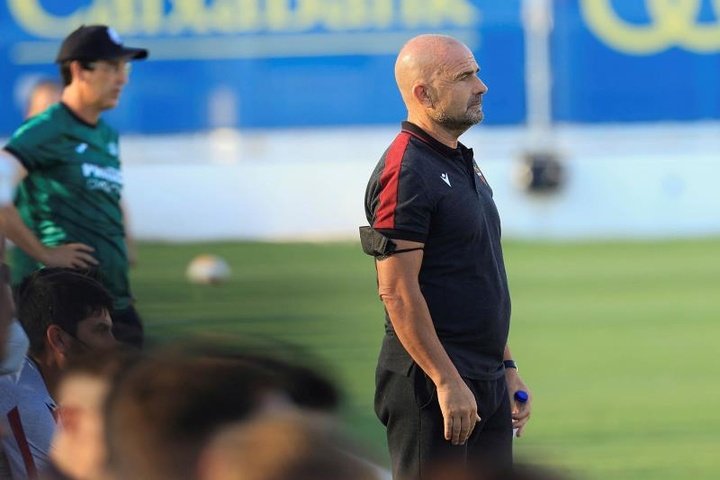 Paco López vive su peor momento como técnico del Levante