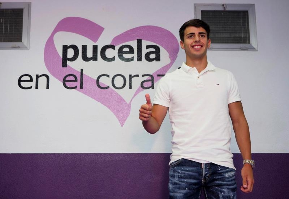 Álvaro Aguado encuentra su sitio en el Real Valladolid. EFE