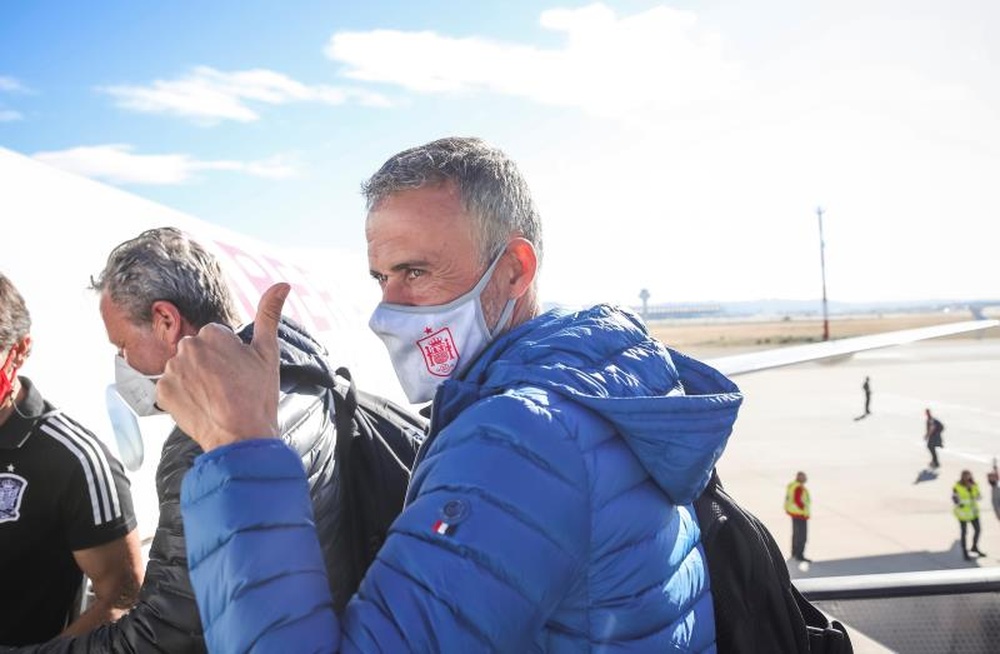 Luis Enrique defendió al jugador azulgrana. EFE