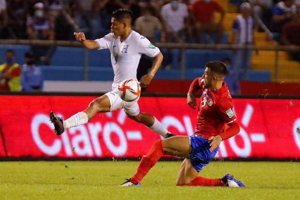 Keylor Navas mantiene el pánico de Honduras a ganar. EFE