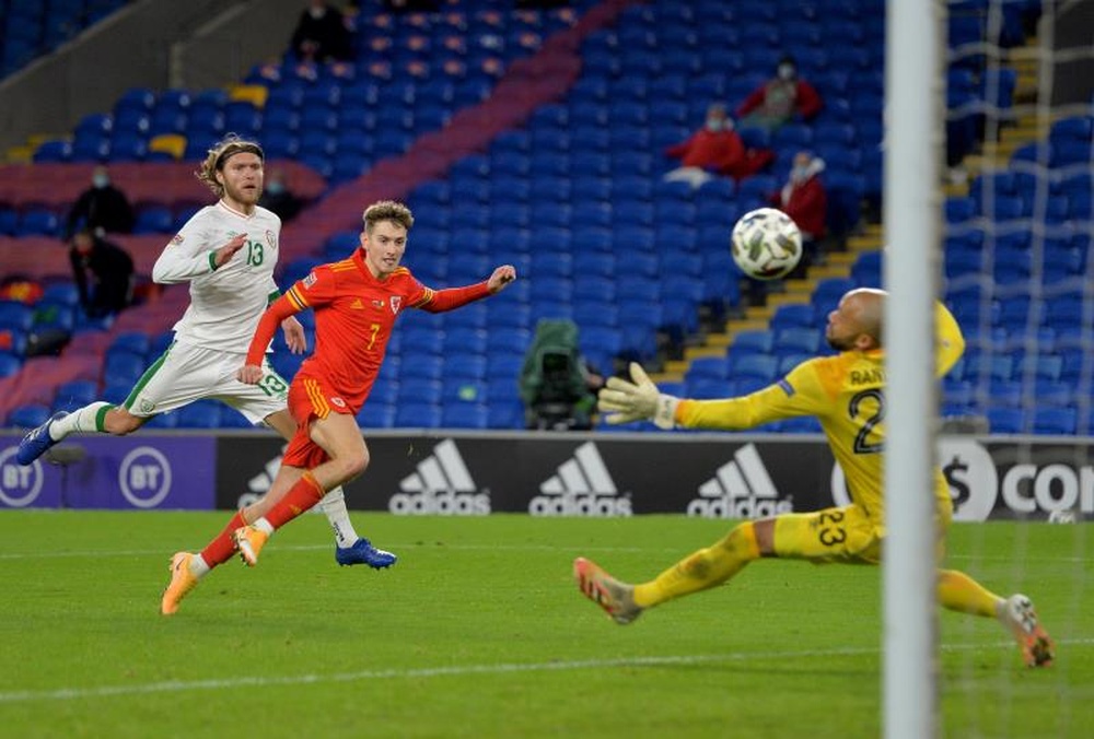 Brooks, del Bournemouth, anunció que padece linfoma de Hodgkin. EFE