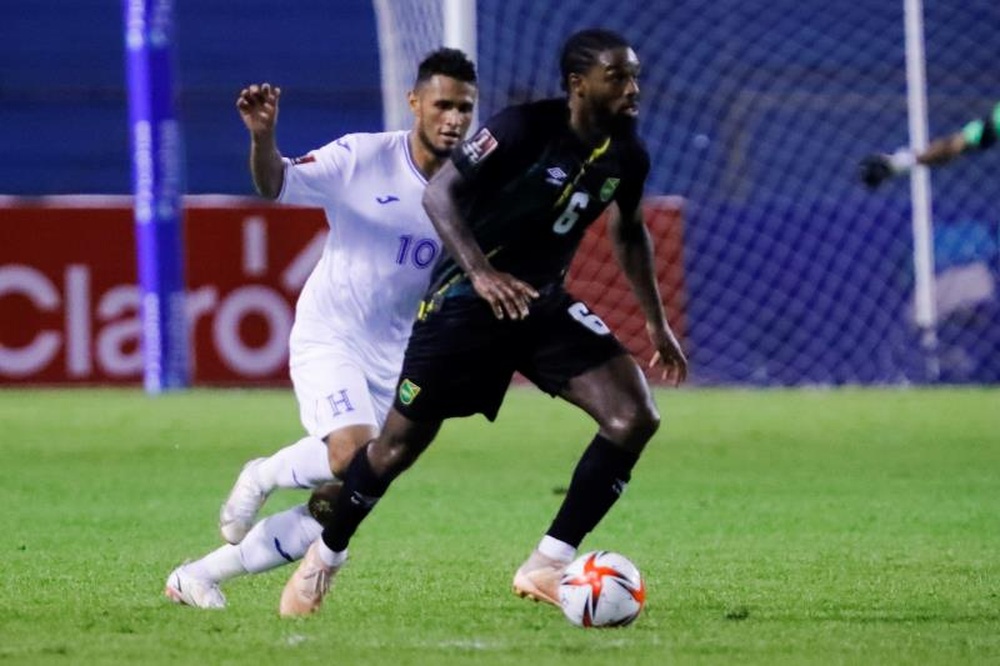 Jamaica aumenta la herida de Honduras. EFE