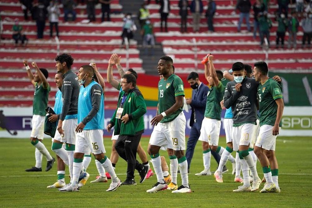 César Farías admitió que el 4-0 no refleja el sufrimiento de Bolivia ante Paraguay. EFE