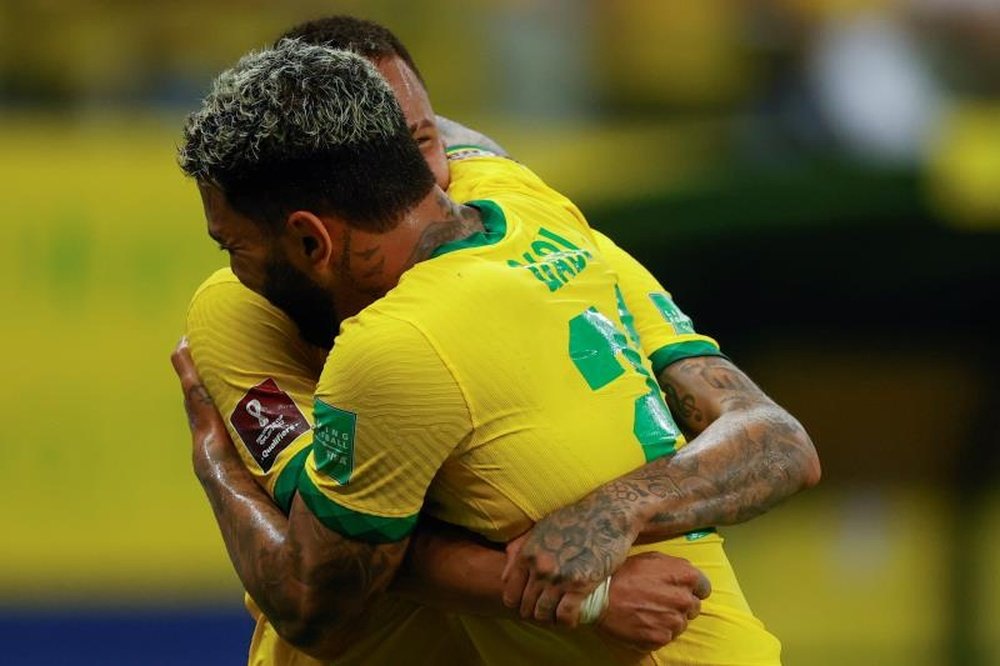 Brasil y Argentina se acercan aún más al Mundial en el fin de Berizzo como 'albirrojo'. EFE