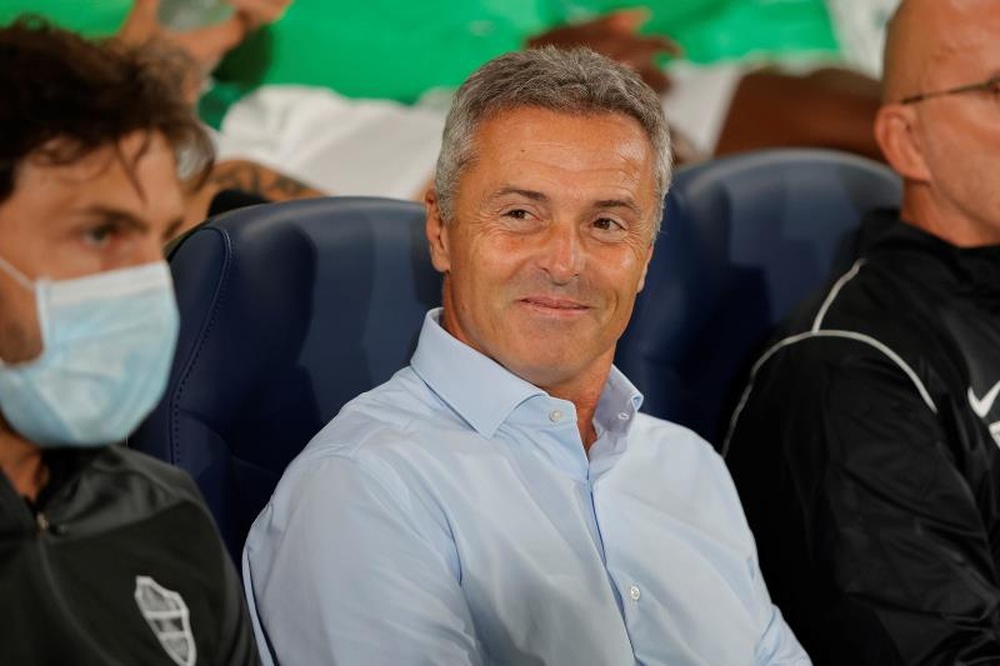 El Elche se enfrenta al Rayo. EFE