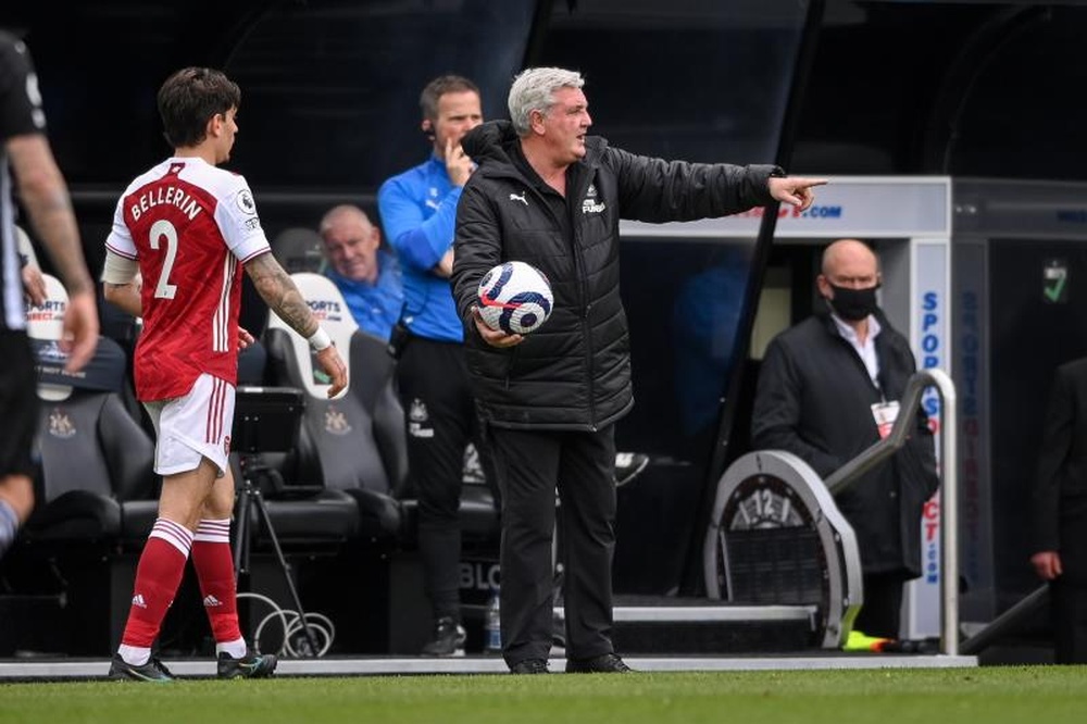 El Newcastle mantendrá a Steve Bruce en el cargo... un partido más. EFE