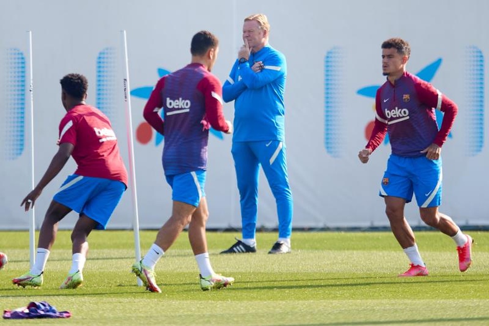 Barcelona y Real Madrid se enfrentan en el Camp Nou. EFE
