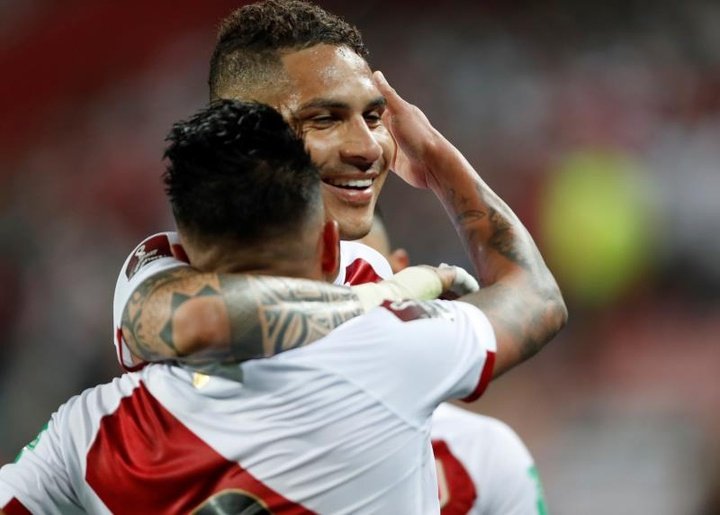 Guerrero seguirá la recuperación de su rodilla en la sede de la Selección Peruana