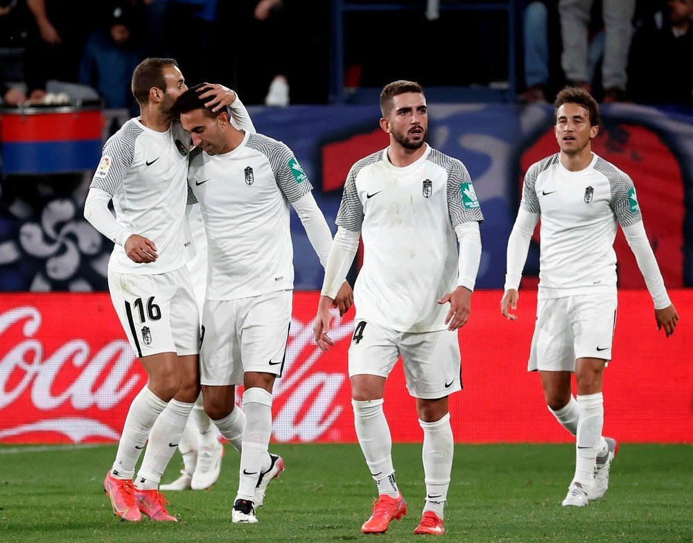 Dos bajas sensibles para el Granada ante el Athletic. EFE