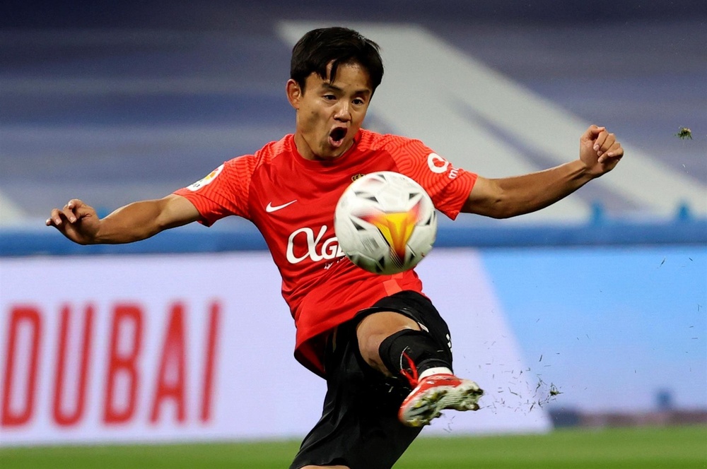 Kubo volvió a entrenar con el grupo. EFE