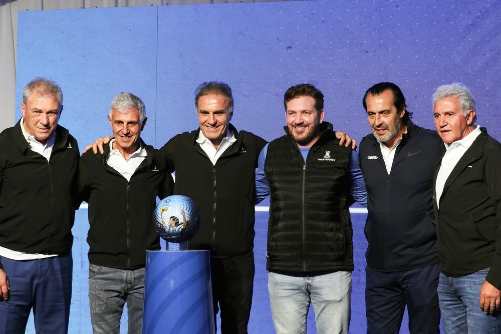 Conmebol reúne a campeones del 86 para homenajear a Maradona en Uruguay. EFE