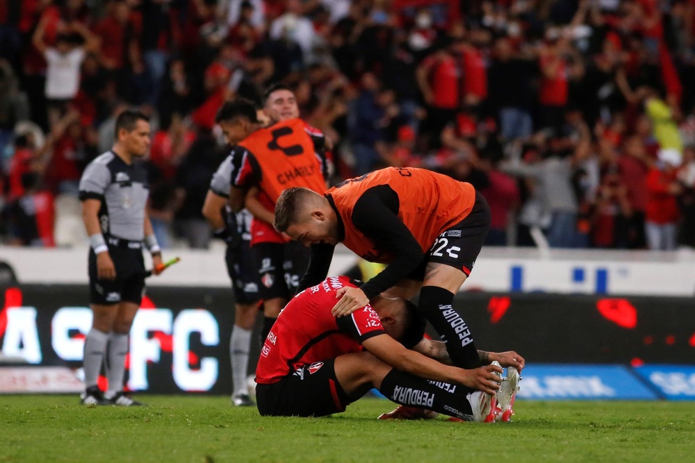Furch metió a Atlas en la siguiente ronda. EFE