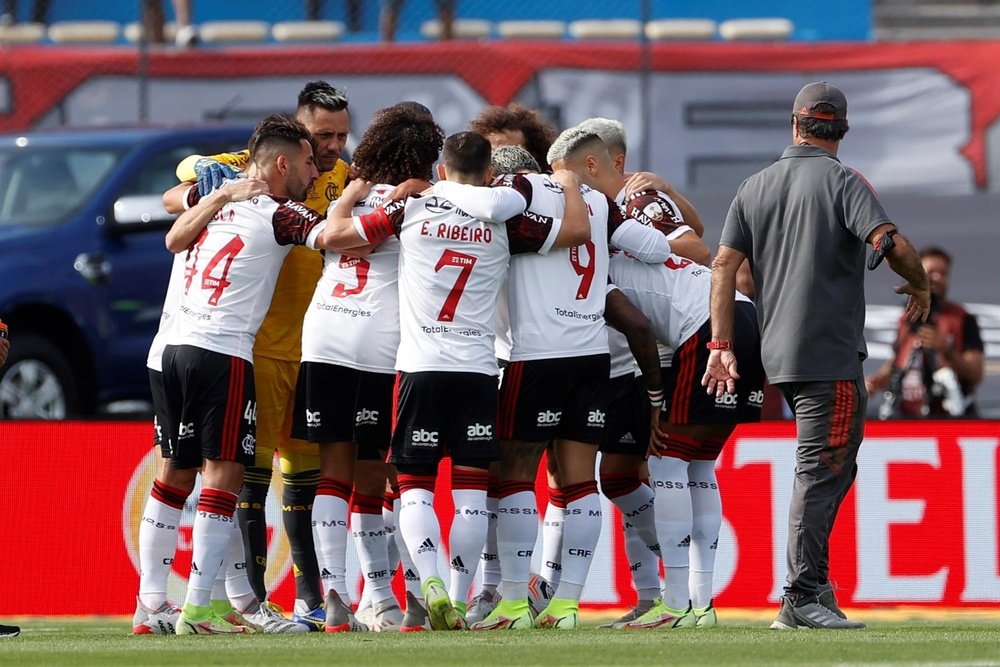Flamengo resiste y confía en el milagro de Bahía. EFE