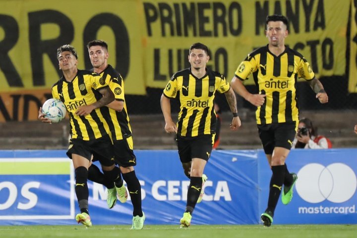 Peñarol acaba con el sueño del 'Leicester uruguayo' y es nuevo campeón