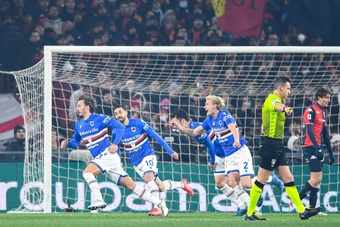 La Sampdoria venció 1-3 al Genoa. EFE