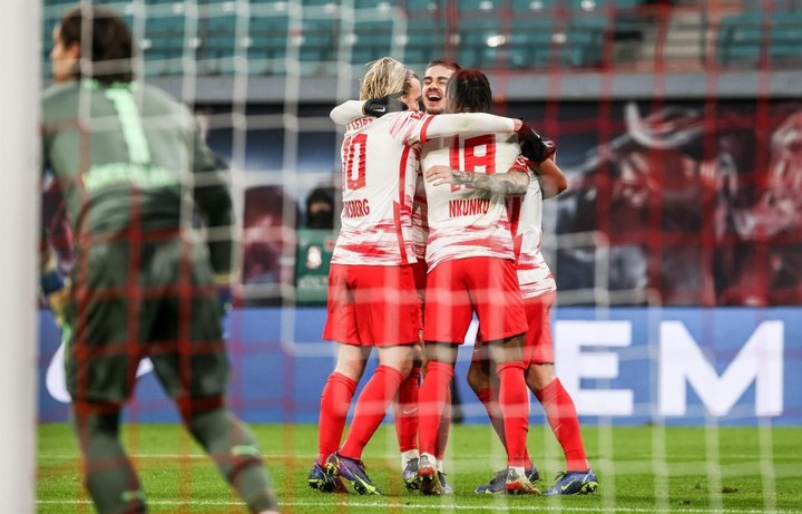 El RB Leipzig regala su crisis al 'Gladbach