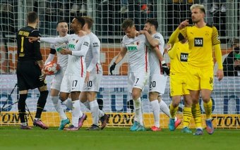 El Augsburg empató al Borussia. EFE