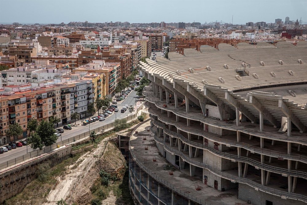 El Valencia presentó el nuevo proyecto del Nou Mestalla a la Generalitat. EFE