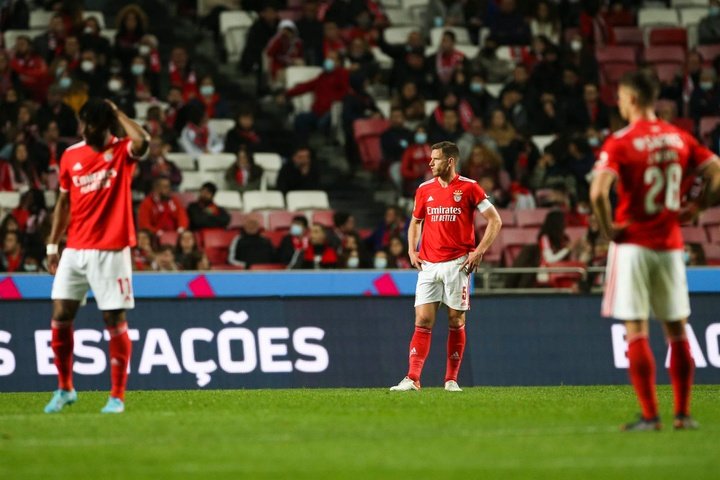 El Benfica decepciona ante el Vizela