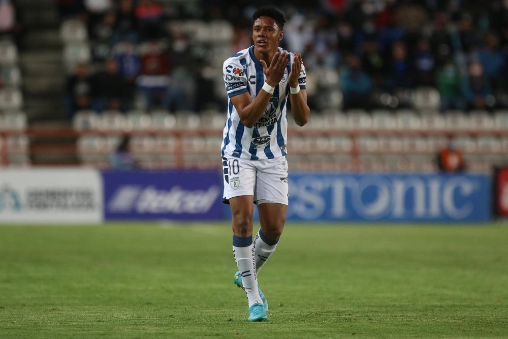 Pachucha mantiene su buena dinámica para conservar el liderato