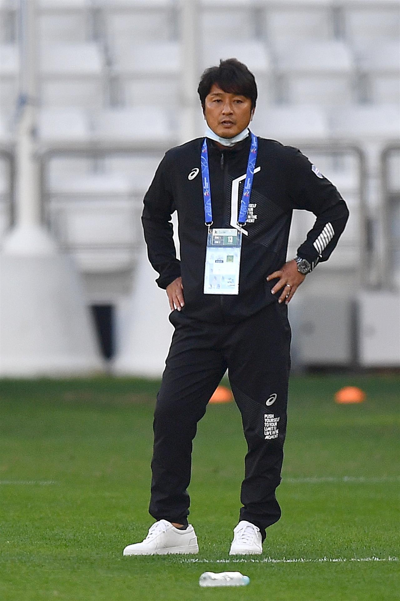 El Vissel Kobe de Iniesta destituye a su entrenador tras el mal inicio. EFE