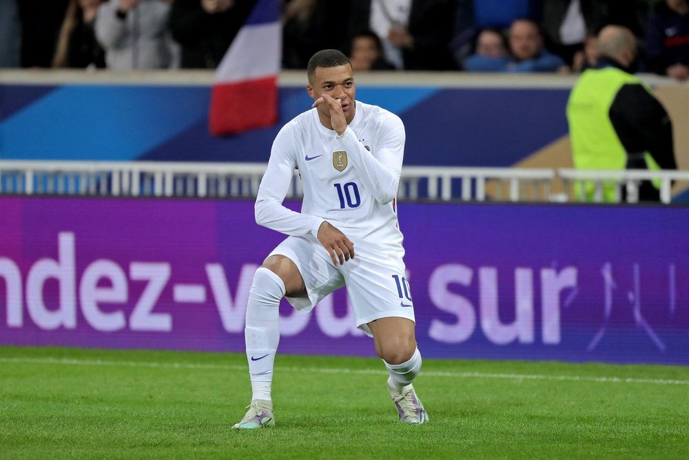 Francia endosó un 5-0 a Sudáfrica. EFE
