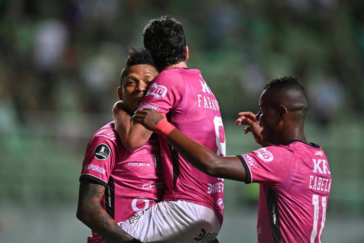 Independiente del Valle frustra el debut de América Mineiro