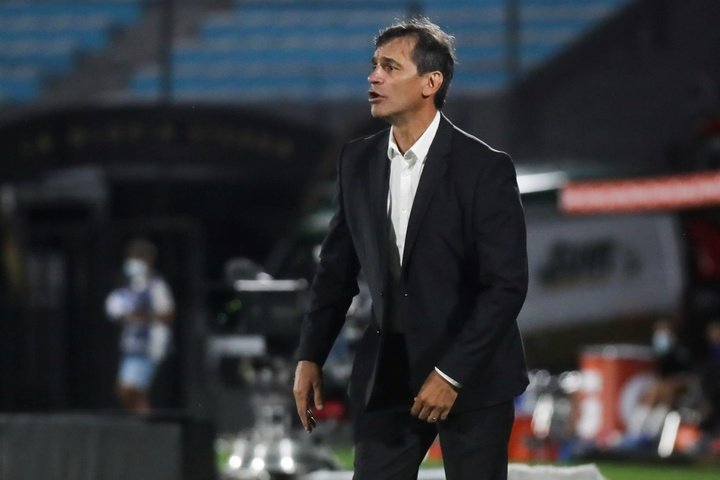 Santos asalta el liderato tras el desliz de Corinthians