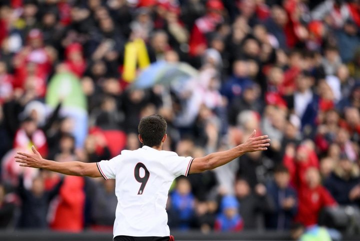Luis Semedo mang đến sức trẻ cho hàng công Mèo Đen - Khởi đầu mới đầy hứa hẹn Luis Semedo mang đến sức trẻ cho hàng công Mèo Đen - Khởi đầu mới đầy hứa hẹn