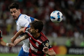 Flamengo venció por 3-0 a Universidad Católica. EFE