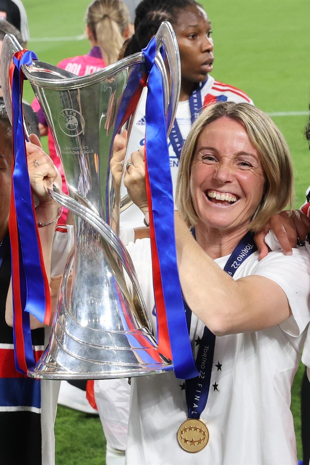 Bompastor, primera mujer en ganar la Champions como entrenadora y jugadora. EFE