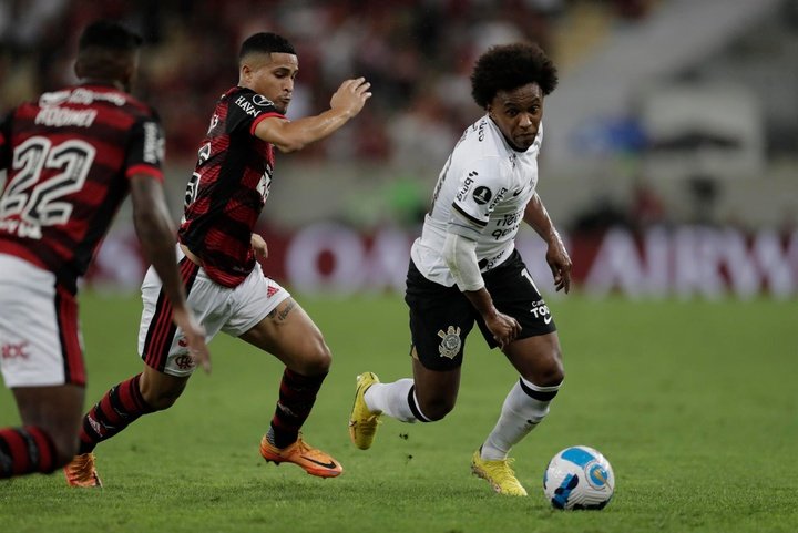 Willian dejó Corinthians tras no adaptarse a Sao Paulo. EFE