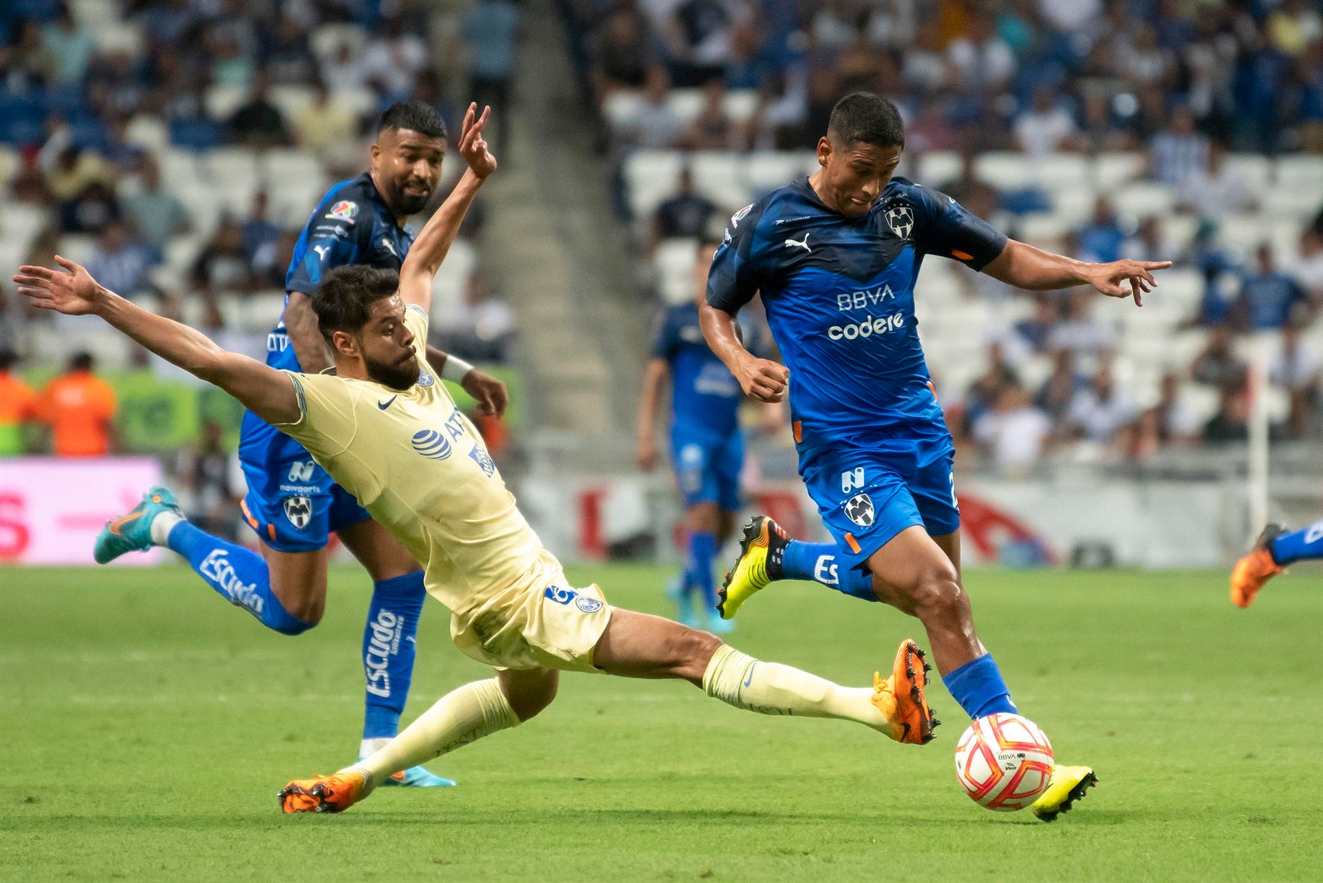 Néstor Araujo aseguró que en América hay más exigencia que en Celta de Vigo