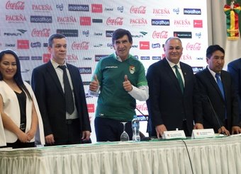 Gustavo Costas fue presentado como seleccionador de Bolivia. EFE