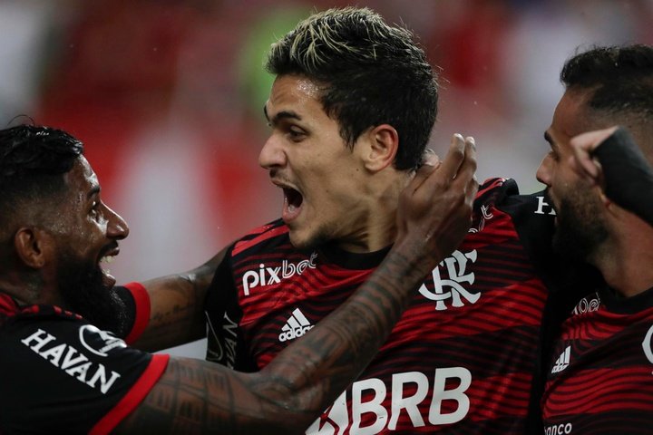 Flamengo visitará a Vélez con David Luiz, pero sin Marinho