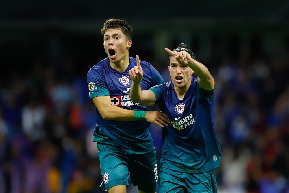 Cruz Azul venció por 2-1 a León. EFE