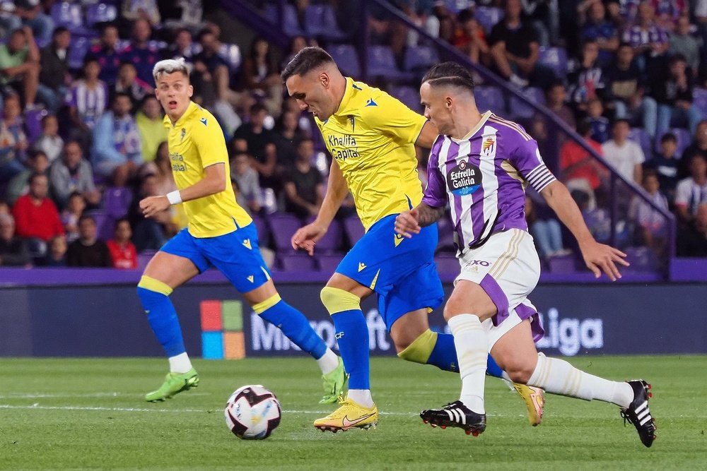 El Cádiz se llevó la victoria ante el Valladolid. EFE