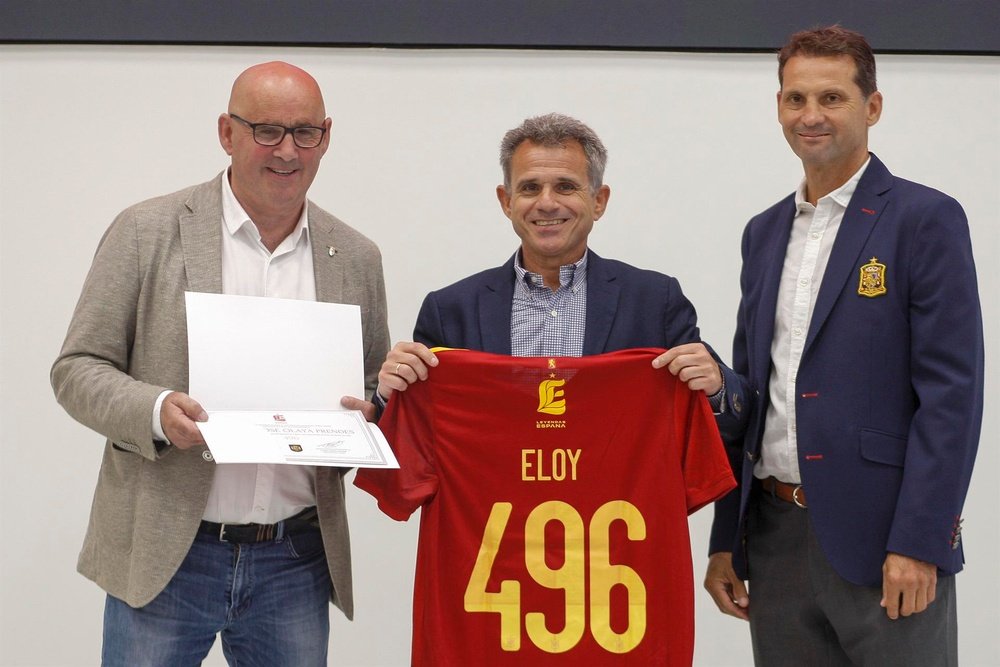 Eloy Olaya considera que 'la Roja' puede batir a otras grandes. EFE