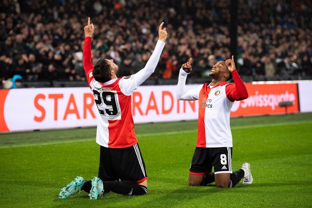 El Feyenoord tira a la Lazio de un alambre del que abusó. EFE
