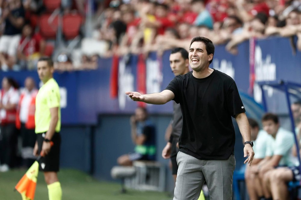 Mollerussa y Rayo se ven las caras en el Campo Municipal de Deportes. EFE