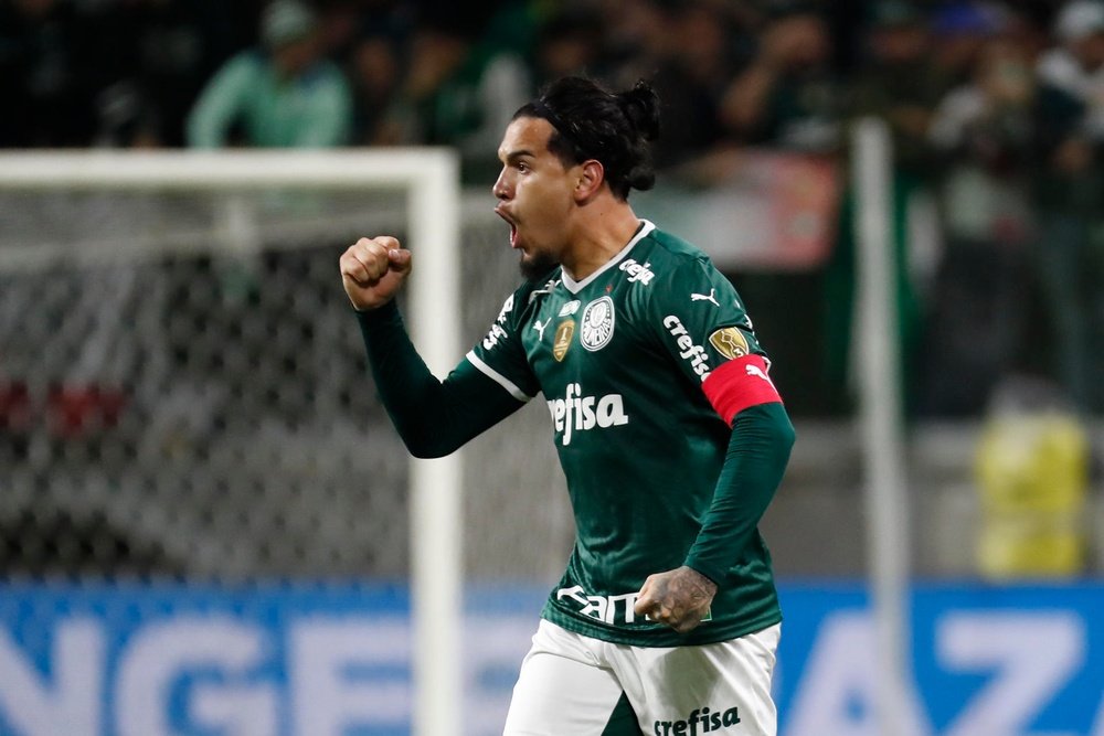 Gustavo Gómez renueva con Palmeiras hasta 2026. EFE