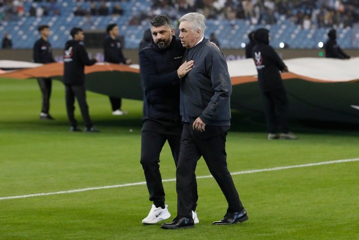 Saludo frío y distante entre Ancelotti y Gattuso antes del Madrid-Valencia